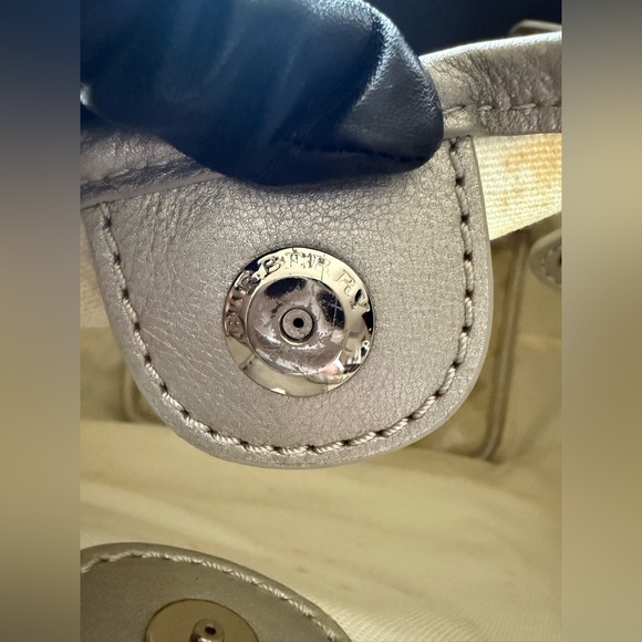 Burberry metallic leather trim pvc bag - Picture 9 of 14